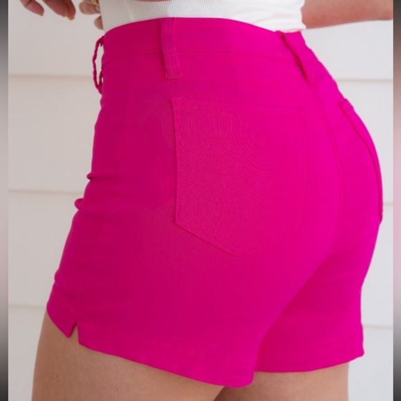 YMI Pink Hyper Stretch Shorts size medium - Picture 4 of 9